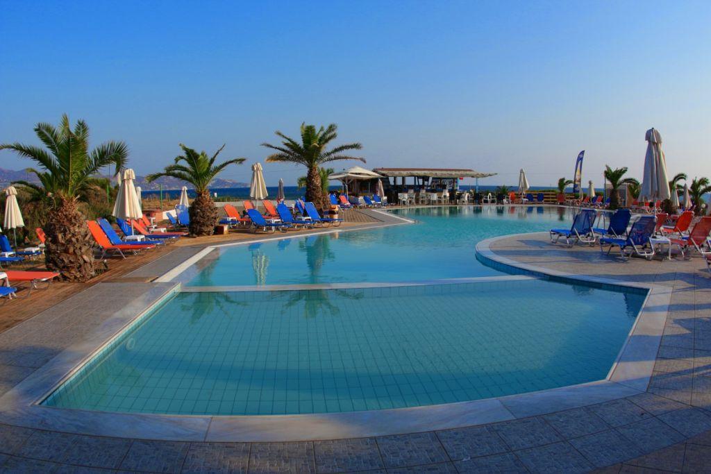Hotel Akti Corali 3*