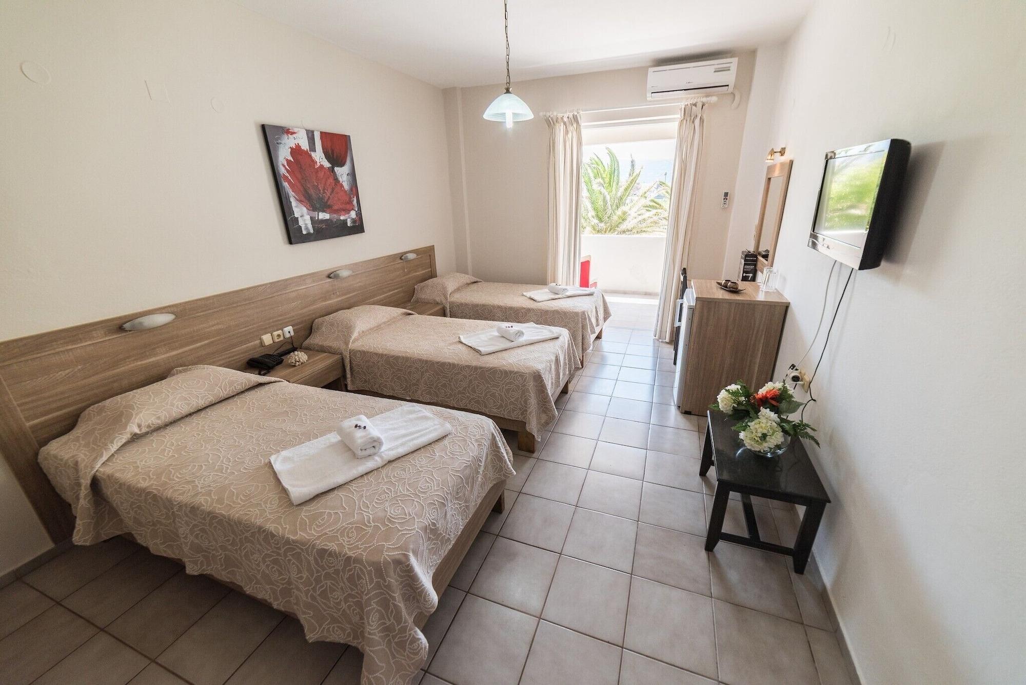 Hotel Akti Corali 3*